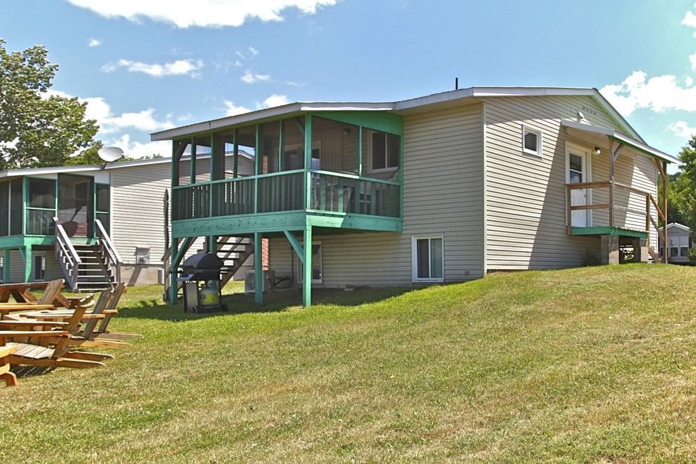 Sunny Hill Resort Barrys Bay Esterno foto